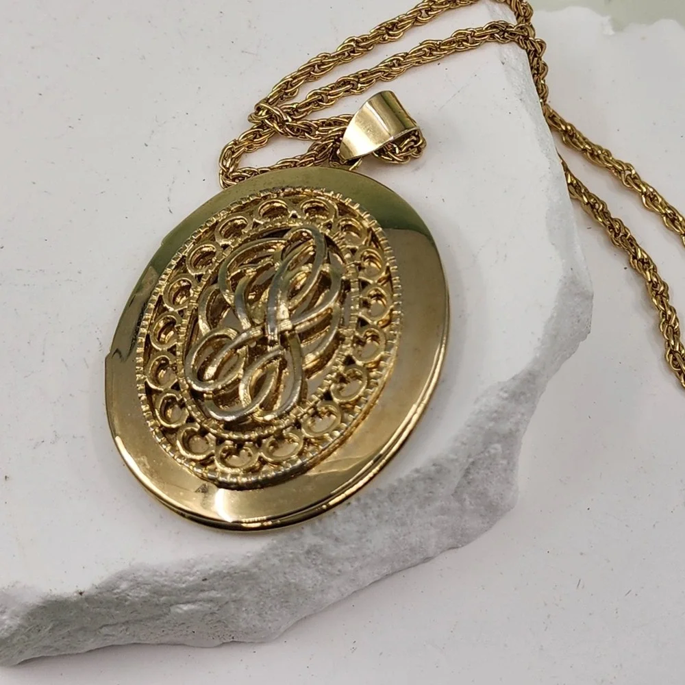 Gold Tone Oval Locket Pendant Necklace Ornate Filigree Monogram Vintage Style